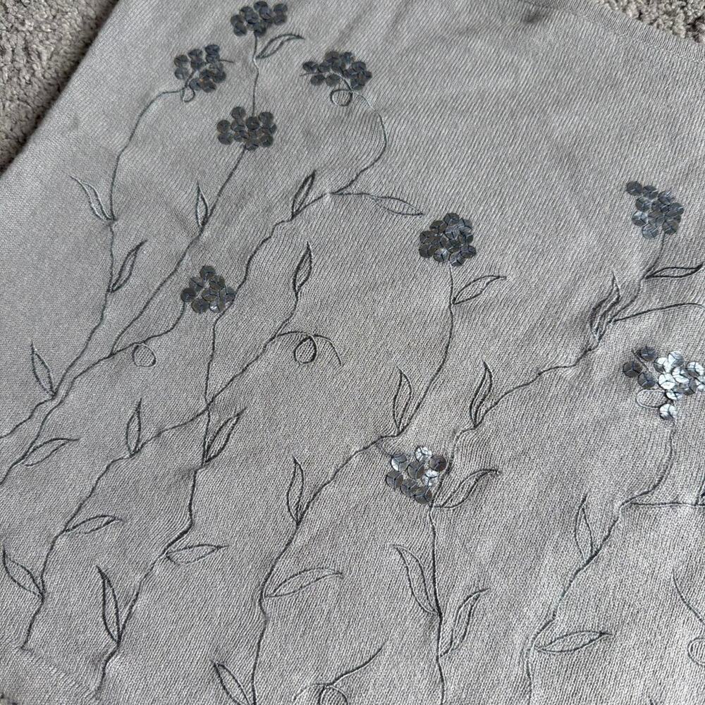 Euro brand in extenso grey floral embroidered knit tank top - Picture 2 of 4